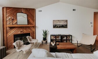 11210 Hidden Bluff Dr in Austin, TX - Building Photo