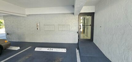 2500 SW 6th St in Miami, FL - Building Photo - Building Photo