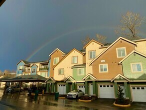 5957 185th Ct NE, Unit 103 in Redmond, WA - Building Photo - Building Photo