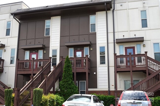 property at 841 Seigle Point Dr