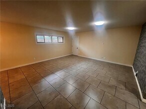 4221 El Conlon Ave in Las Vegas, NV - Building Photo - Building Photo