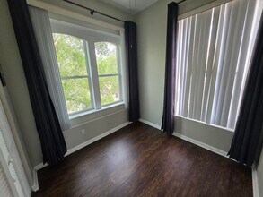 40 N Eustis St, Unit 1 in Eustis, FL - Foto de edificio - Building Photo