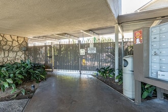 The Huntington at Pasadena in Pasadena, CA - Foto de edificio - Building Photo