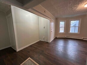 645 Burnside Ave in East Hartford, CT - Building Photo - Building Photo