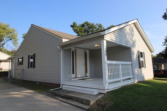 243 N Yukon Ave in Tulsa, OK - Building Photo - Building Photo