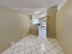 2210 NW 33rd Terrace in Coconut Creek, FL - Foto de edificio - Building Photo