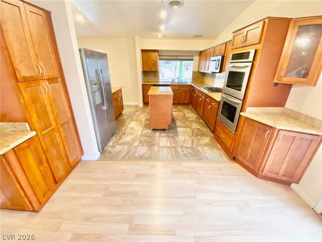 400 Davenport Ln in Las Vegas, NV - Building Photo - Building Photo