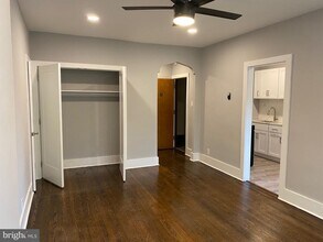 6100 McCallum St in Philadelphia, PA - Building Photo - Building Photo