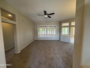 22107 N Veterans Dr, Unit 03305 in Sun City West, AZ - Building Photo - Building Photo
