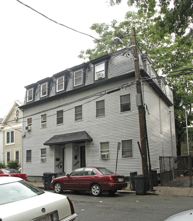 77 Seventh St in Cambridge, MA - Foto de edificio