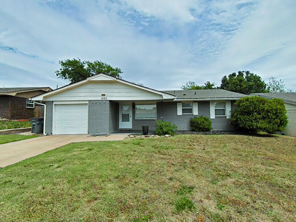 409 NW 75th St in Lawton, OK - Building Photo