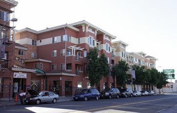 Hismen Hin-Tu Terrace Apartments in Oakland, CA - Building Photo - Building Photo