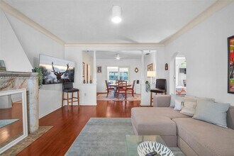 801 SW 24th Rd, Unit 78K-3 in Miami, FL - Building Photo - Building Photo