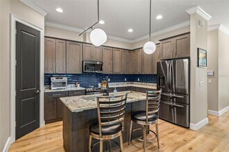 9310 N Willow Ave in Tampa, FL - Building Photo - Building Photo