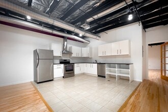 5401 Alvern Cir, Unit Suite D in Los Angeles, CA - Building Photo - Building Photo