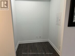 38 Cedarland Dr in Markham, ON - Building Photo - Building Photo