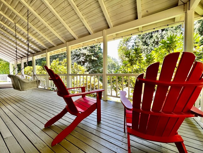 6157 NE Baker Hill Rd in Bainbridge Island, WA - Building Photo - Building Photo