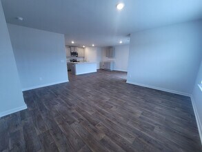 2214 Emerald Ave in Castle Hayne, NC - Building Photo - Building Photo