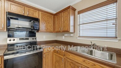 2432 Medina Dr in New Braunfels, TX - Building Photo - Building Photo