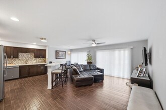 5550 Coach House Cir in Boca Raton, FL - Building Photo - Building Photo