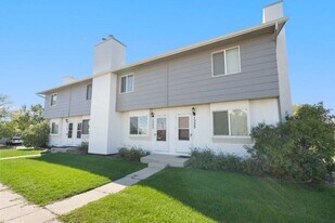 1335 Soaring Eagle Dr in Colorado Springs, CO - Building Photo