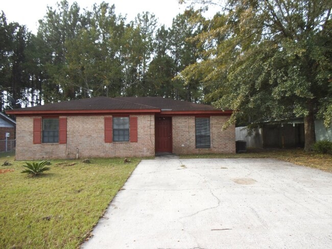 property at 260 Garden Cir