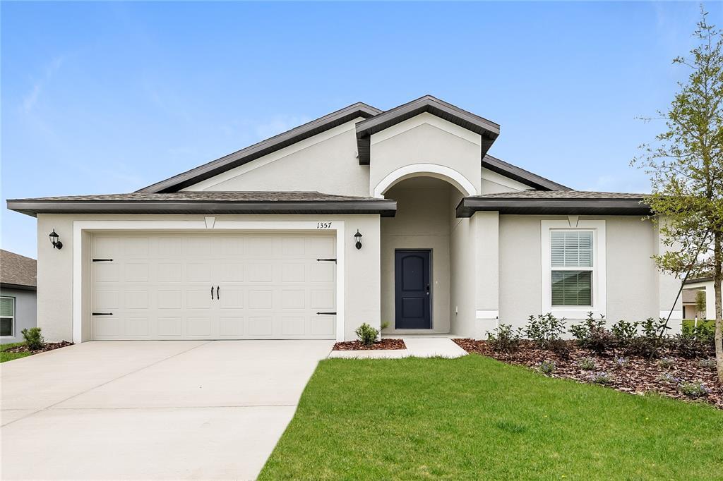 1357 Brenway Dr in Mascotte, FL - Building Photo