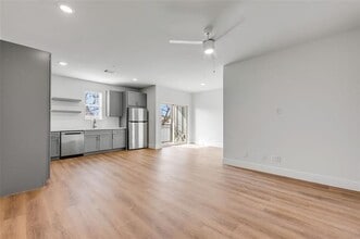 5313 Reiger Ave in Dallas, TX - Building Photo - Building Photo