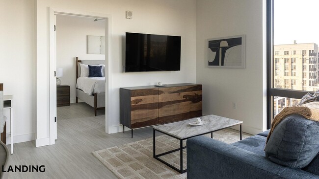 1007 S Mint St in Charlotte, NC - Building Photo - Building Photo