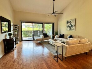 166 Wimbledon Ct in Palm Desert, CA - Building Photo - Building Photo