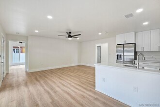1072 Jefferson Ave in Chula Vista, CA - Building Photo - Building Photo
