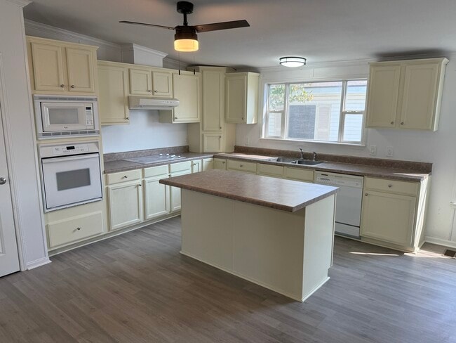 property at 11052 Richardo Ln