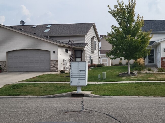 property at 3533 Eagle Run Ln