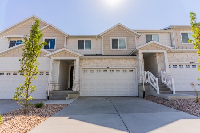 property at 2722 Blue Dawn Ln