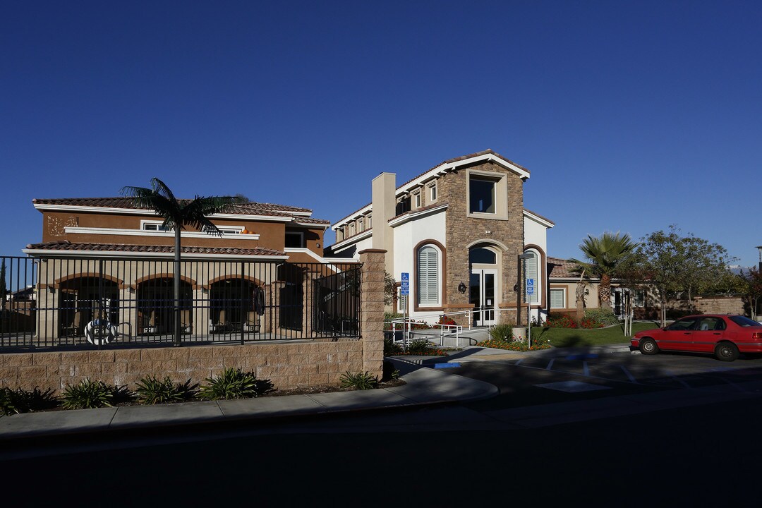 Rancho Dorado South in Moreno Valley, CA - Building Photo