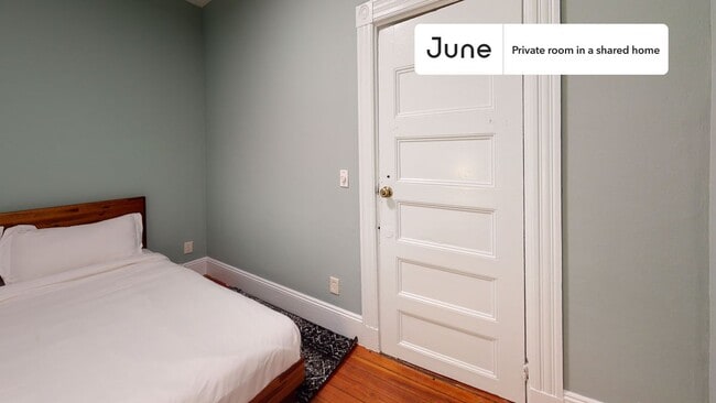 Room in Shared 4 bed/1.5 bath home, Unit A in Boston, MA - Foto de edificio - Building Photo