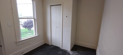 139 St Clair Ave SE in New Philadelphia, OH - Building Photo - Building Photo