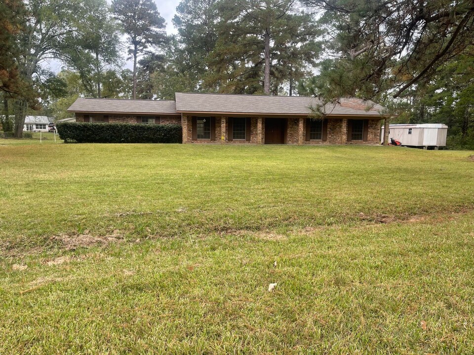 104 Berry Cir in Haughton, LA - Building Photo