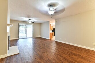 28710 Raestone St in Spring, TX - Building Photo - Building Photo