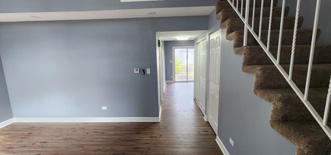 697 Wilson St in Hanover Park, IL - Building Photo - Building Photo