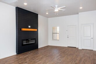 4006 Trenton Ave in Lubbock, TX - Building Photo - Building Photo
