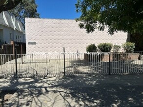125 E Alder St in Stockton, CA - Building Photo - Building Photo