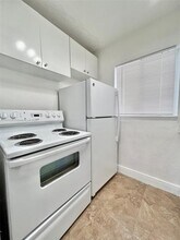 10 NW 77th St in Miami, FL - Building Photo - Building Photo