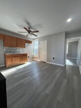 340 E Albanus St-Unit -340 E Albanus St. 2nd floor in Philadelphia, PA - Building Photo - Building Photo