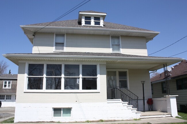 2077 E Boatfield Ave, Unit 3