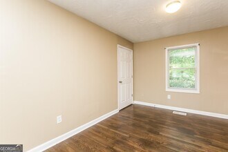 3518 Bolfair Dr NW in Atlanta, GA - Building Photo - Building Photo