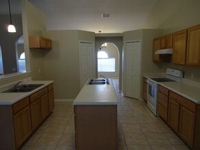 5498 Cougar Park Ct in Jacksonville, FL - Building Photo - Building Photo