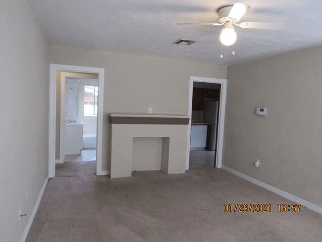 1505 SW C Ave in Lawton, OK - Foto de edificio - Building Photo