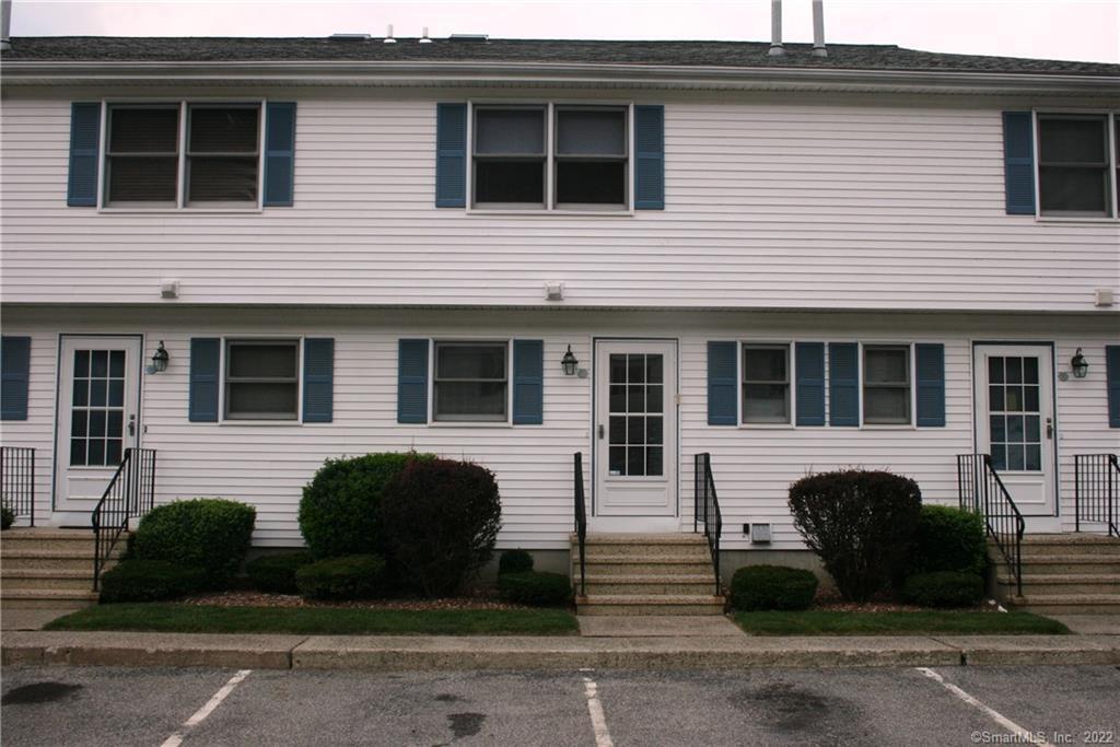 92 Commodore Commons Ct in Derby, CT - Building Photo