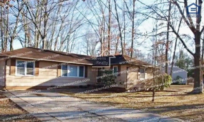 property at 929 Deerfield Dr